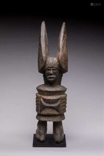 Statue d’autel « Ikenga », IGBO/IBO, Nigéria. \nBoi…