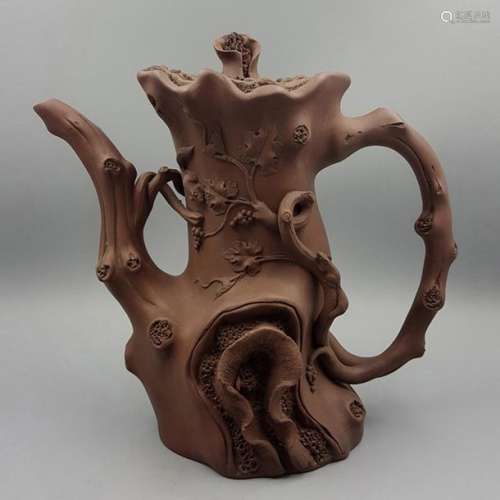 Fine Old Chinese Yixing Zisha Teapot H. 31 cm, W. …