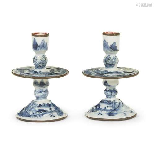 Pair of Chinese Export porcelain blue and white