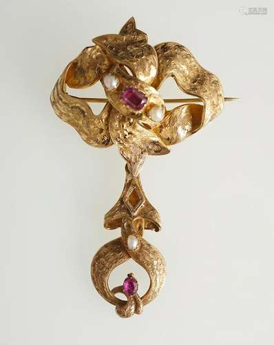 18 CT. YELLOW GOLD RUBY AND PEARL BROOCH