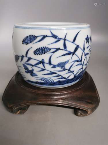 A Chinese Blue and White Porcelain Jar with Cover