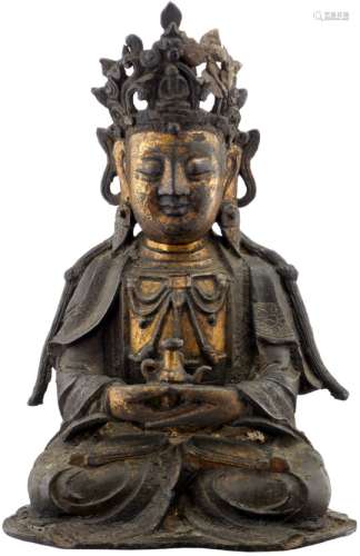 Bronzefigur einer GuanyinChina späte Ming-Dynastie, 16./17. Jh. Das Inkarnat mit Restvergoldung, die