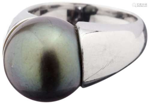 Perlen-RingWeissgold 750, 1 Tahiti-Kulturperle, D 15.5 mm. Ringgrösse ca. 58. Perle mit leichten