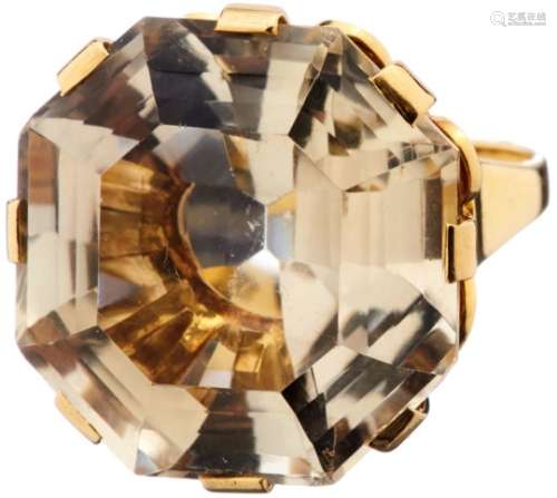 Citrin-RingGelbgold 750. 1 Citrin-Achteck, 2.3 x 2.8 cm. Ringgrösse 50. 12.9 g.- - -20.00 % buyer'