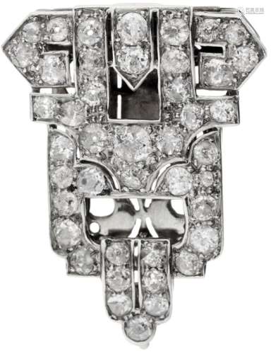 Diamant-Clip-BroscheWeissgold 750, Art Déco. 43 Diamanten im Alt- oder Rosenschliff, geschätztes
