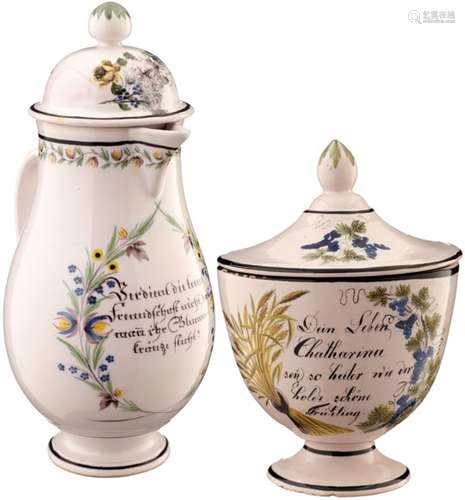 Kaffeekanne und ZuckerdoseKilchberg, um 1840. Weiss glasierte Fayence. Polychrome Blumenmalerei