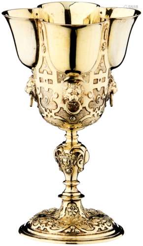 Vermeil-PokalLuzern, um 1900. Meistermarke Bossard. Renaissancestil. Silber getrieben, gegossen,