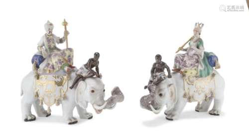 A BEAUTIFUL PAIR OF PORCELAIN GROUPS MEISSEN EARLY 20TH CENTURY
