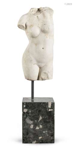 FEMALE TORSO IN WHITE STATUARY MARBLE 18TH CENTURY