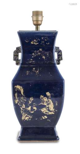 BLUE AND GOLD PORCELAIN VASE CHINA EARLY 19TH CENTURY