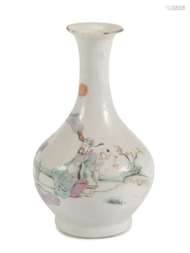 A SMALL POLYCHROME PORCELAIN VASE CHINA 20TH CENTURY