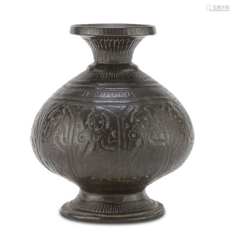 SMALL JAR IN BRONZE INDIA 20TH CENTURY