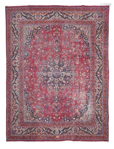 RARE PERSIAN KAZVIN CARPET EARLY 20TH CENTURY