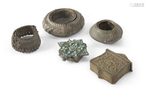 FIVE OBJECTS IN METAL INDIA EARLY 20TH CENTURY