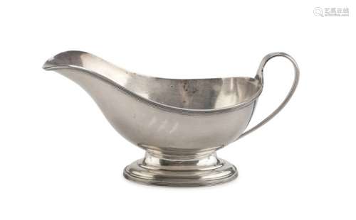 GRAVY BOAT IN SILVER PUNCH BIRMINGHAM 1922