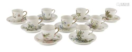 NINE CUPS CUPS WITH SAUCERS IN PORCELAIN GINORI LATE 19TH CENTURY