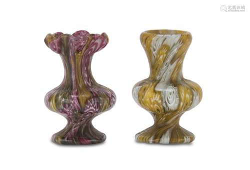 A PAIR OF SMALL VASES IN MURRINE 20TH CENTURY