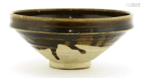 A Chinese Henan kiln black-glazed bowl