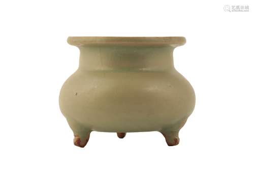 GREEN JUNYAO TRIPOD CENSER, NORTHERN SONG / JIN DYNASTY