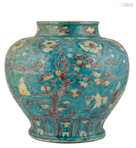 LARGE FAHUA TURQUOISE-GROUND BALUSTER JAR (GUAN), MING DYNASTY, EARLY 16TH CENTURY