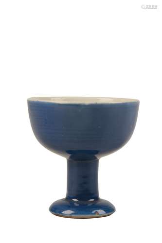 BLUE-GLAZED STEM CUP, TRANSITIONAL PERIOD