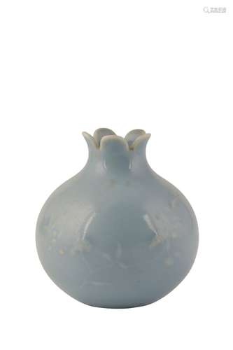 LAVENDER-BLUE GLAZED 'POMEGRANATE' VASE, THREE-CHARACTER HOARAN TANG MARK , JIAQING / DAOGUANG PEROD