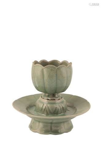 KOREAN CELADON TEN-LOBED CUP AND STAND, KORYO PERIOD, 12TH CENTURY