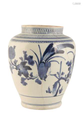 ARITA BLUE AND WHITE OVIFORM VASE, EDO PERIOD