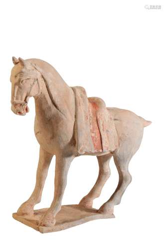 PAINTED POTTERY FIGURE OF A HORSE, TANG DYNASTY