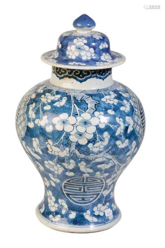 BLUE AND WHITE 'CRACKED ICE' JAR AND COVER, KANGXI PERIOD