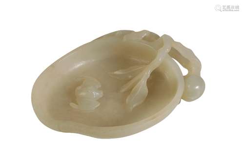 SMALL WHITE JADE BRUSH WASHER, QING DYNASTY, 18TH / 19TH CENTURY