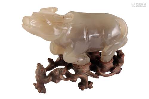 CARVED AGATE BUFFALO, LATE QING DYNASTY