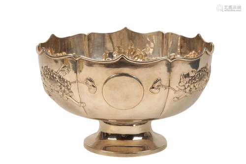 SILVER 'CHRYSANTHEMUM' BOWL, LATE QING DYNASTY