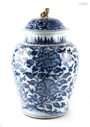 A large Chinese blue & white baluster vase & cover, Kangxi period (1662-1722), hairline crack to