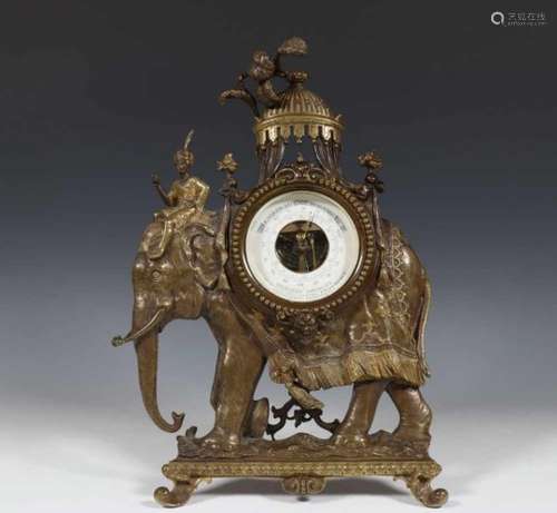 Metalen barometer houder in de vorm van Oosterse olifant met figuur200