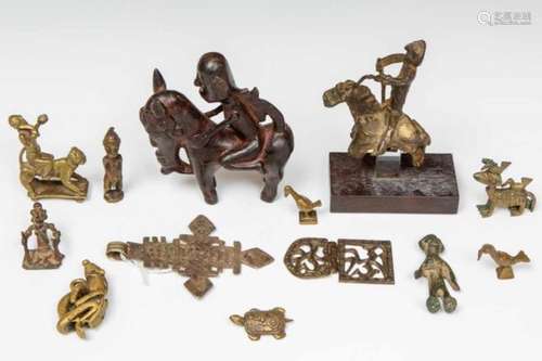 Diverse bronzen objecten,w.b. China en Koptisch; Herkomst: Collectie Cserno, Amsterdam; zkj120