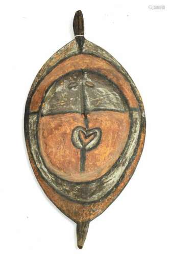 PNG, Hunstein, carved oval spirit maskwith natural red, white and black pigments.; h. 71,5 cm.;