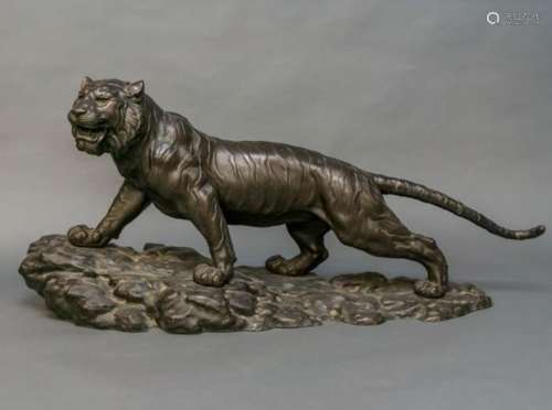 Takahashi Ryoun (active 1900-1935), bronze sculpture: tiger standing on a rock, Japan, signed,