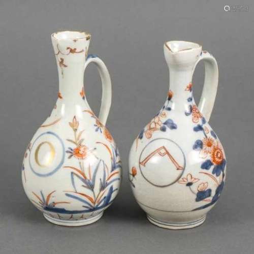 Porcelain Imari oil and vinegar cruet set with floral motif and an 'A' and 'O' in a circle, Japan,