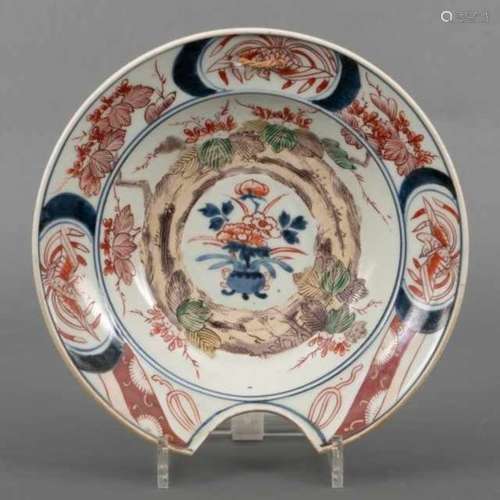 Porcelain Imari shaving bowl decorated with flowers and birds, Japan, not signed, 18th centuryØ 26 x