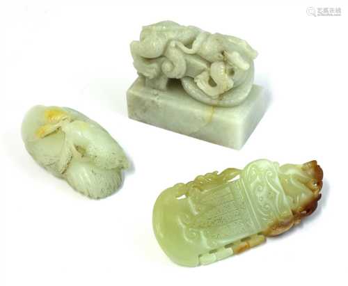 A collection of three Chinese jade carvings,