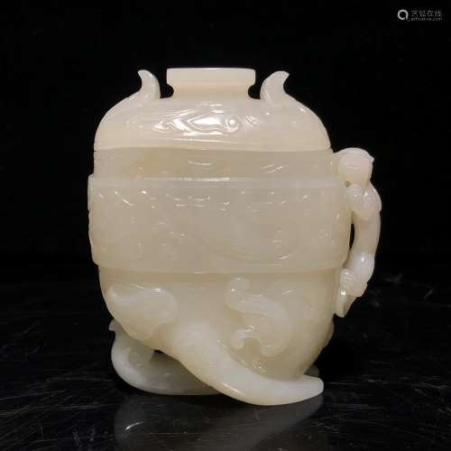 FINELY CARVED HETIAN WHITE JADE VASE AND COVER