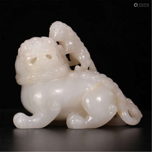 CHINESE JADE BEAST TABLE ITEM