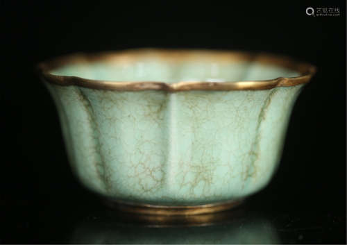 CHINESE PORCELAIN CELADON GLAZE BOWL