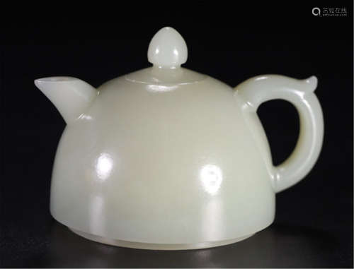 CHINESE CELADON JADE TEA POT