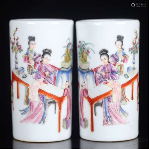 PAIR OF CHINESE PORCELAIN FAMILLE ROSE BEAUTY BRUSH POT