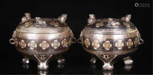 PAIR OF CHINESE SILVER INLAID BRONZE LIDDED ROUND CENSERS