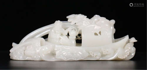 CHINESE WHITE JADE MAN IN BOAT TABLE ITEM
