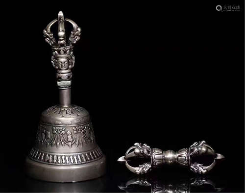 TIBETAN SILVER BUDDHIST VARAJ PASTLE AND BELL