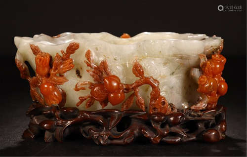 CHINESE RED AGATE WHITE STONE BRUSH WASHER